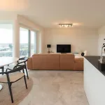 Wellington Waves Modern In Apartament *