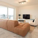 Wellington Waves Modern In *