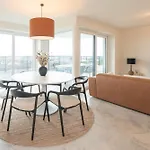 Wellington Waves Modern In *