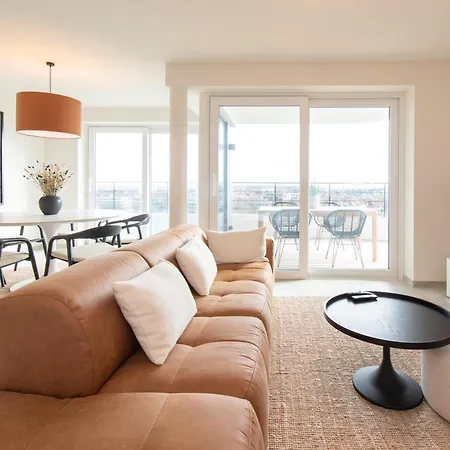 Wellington Waves Modern In Appartement Oostende