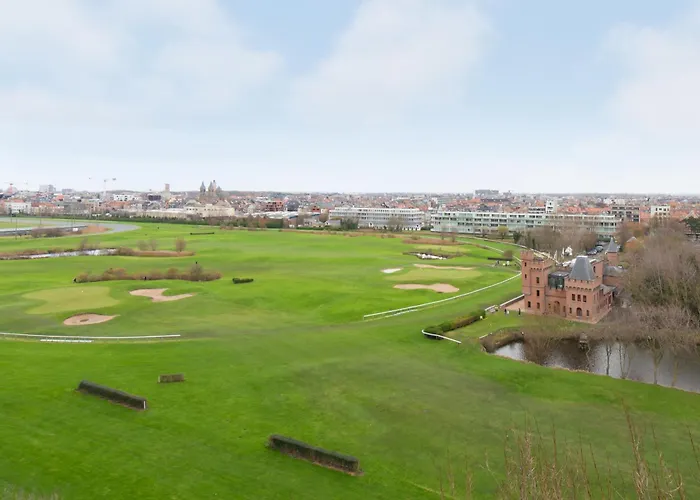 Wellington Waves Modern In *